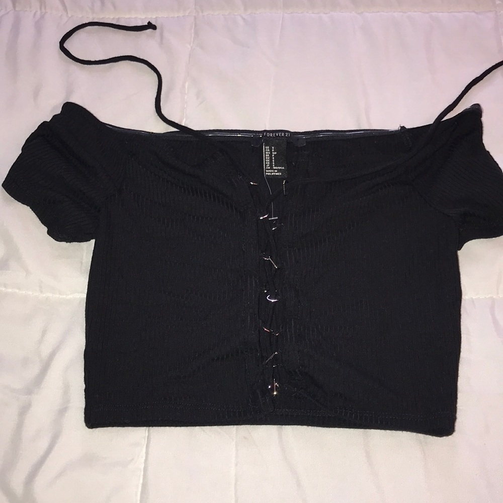 Off shoulder, front criss cross tie up crop top